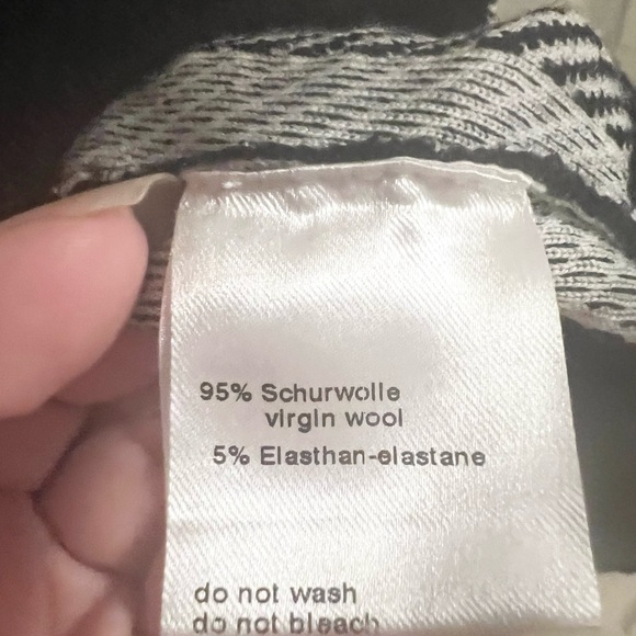 Akris Punto Funnel neck Jaquard wool pullover sweater - Picture 6 of 9